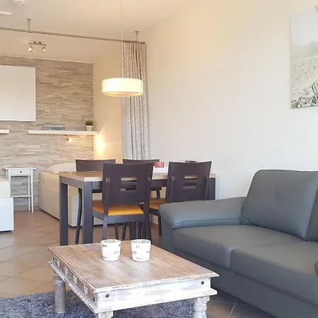 Apartment Steinwarder 37, 6 Etage, 1 *
