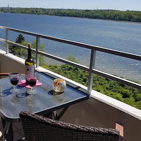 Steinwarder 37, 6 Etage, 1 *